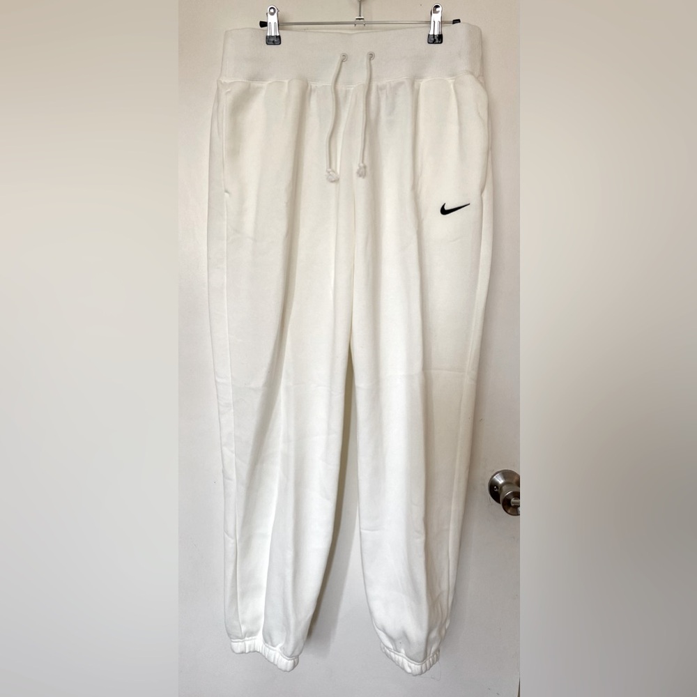 Cute comfy Nike sweatpants